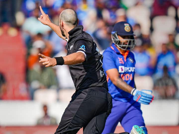 IND vs NZ Head to Head in ICC ODI World Cup 2023 India have not won against New Zealand in 20 years IND vs NZ Head To Head: न्यूजीलैंड के सामने भारत की दाल गलना बेहद मुश्किल, 20 साल से मिलती आ रही है हार