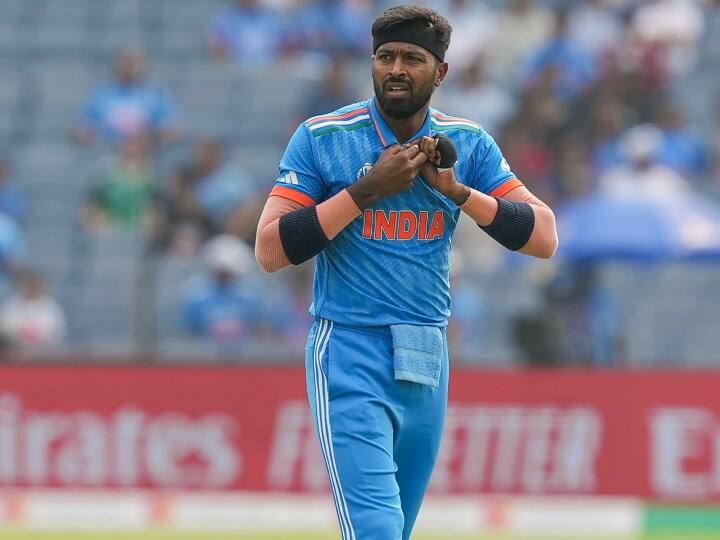 Hardik Pandya ruled out of the icc World Cup 2023 replaced by Prasidh Krishna Hardik Pandya: இந்திய ரசிகர்கள் அதிர்ச்சி.. ஹர்திக் பாண்ட்யா உலகக் கோப்பையில் இருந்து விலகல்