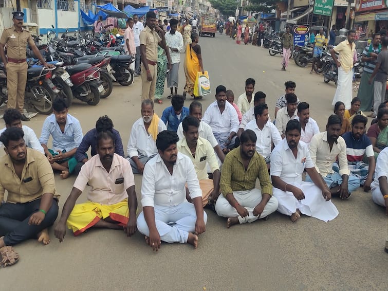 Delay in providing treatment... Full-month pregnant woman's baby died in the womb: Relatives create excitement due to road blockade சிகிச்சை அளிக்க தாமதம்; கர்ப்பிணி வயிற்றிலே உயிரிழந்த பச்சிளங் குழந்தை - பட்டுக்கோட்டையில் நடந்தது என்ன?