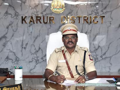 Karur 32nd Superintendent of Police assumed charge TNN கரூரில் 32வது காவல் கண்காணிப்பாளராக பதவி ஏற்றுக்கொண்டார் பிரபாகர்