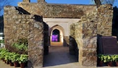 Delhi Archaeological Park: दिल्ली का आर्कियोलॉजिकल पार्क मोह रहा लोगों का मन, परिवार के साथ आप भी बिता सकते हैं खूबसूरत पल