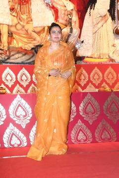 Durga Puja 2023: દુર્ગા પૂજા ઉત્સવમાં પહોંચી કાજોલે દેવી માતાના લીધા આશીર્વાદ, યલો સાડીમા એક્ટ્રેસનો જોવા મળ્યો ટ્રેડિશનલ લૂક