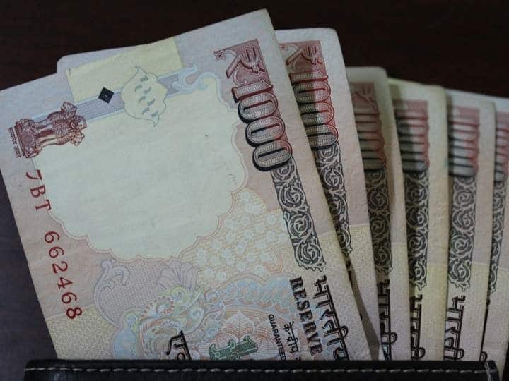 RBI 1000 Rupees notes coming back in the market read this new report 1000 Rupees Note: क्या मार्केट में वापस आ रहे 1000 रुपये के नोट? नई रिपोर्ट में हुआ ये खुलासा 
