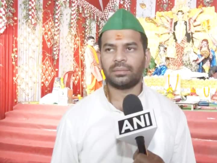 RJD leader Tej Pratap Yadav statement regarding UP CM Akhilesh Yadav allegations against Congress Tej Pratap Yadav: कांग्रेस पर अखिलेश के आरोप को लेकर तेज प्रताप यादव का बड़ा बयान, कहा- 'नाराजगी होना स्वाभाविक...'