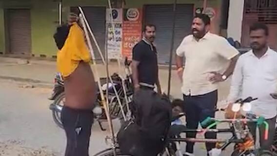 YSRCP Leader Atrocities On TDP Activists: అరాచకానికి దిగిన వైసీపీ నాయకుడు