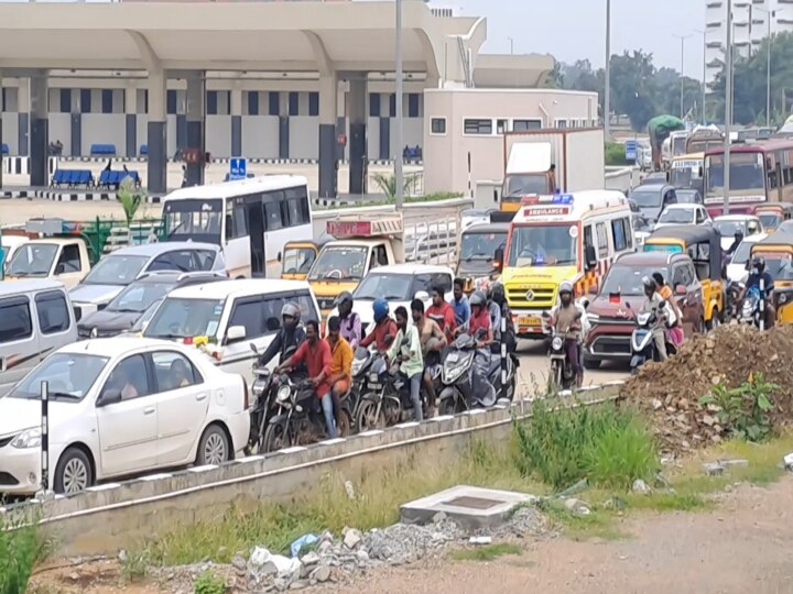 Traffic Alert: சொந்த ஊருக்கு படையெடுக்கும் மக்கள்! சென்னை புறநகரில் செம போக்குவரத்து நெரிசல் - கவனமா போங்க