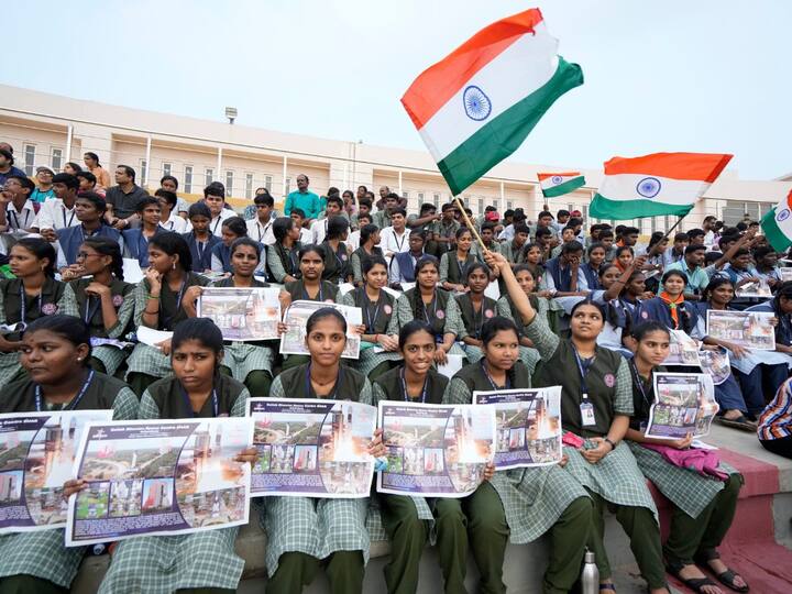 Students gather for the launch of ISRO's TV-D1 test flight of Gaganyaan, at Satish Dhawan Space Station in Sriharikota. (Image Credit: PTI)