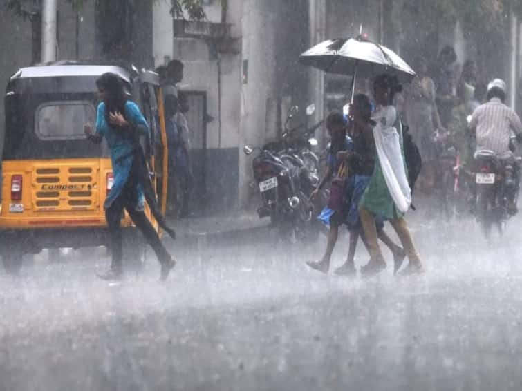 TN Rain alert moderate rain in 16 districts metrological department kallakurichi chennai kanchipuram districts TN Rain Alert: அடுத்த 3 மணி நேரம்: 16 மாவட்டங்களில் கொட்டப்போகுது மழை - வானிலை மையம் வார்னிங்!