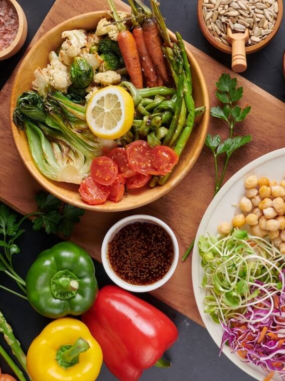 बदलते मौसम में अपनाएं ये डाइट, बीमारियों को रखें दूर