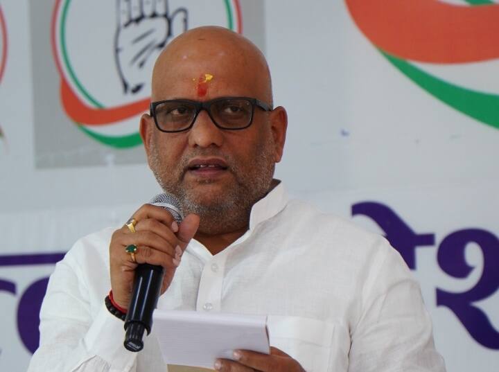 congress Ajay rai said akhilesh yadav even not respect his father Mulayam Singh UP Politics: सपा-कांग्रेस की लड़ाई मुलायम सिंह यादव तक आई! अजय राय बोले- 'जब पिता का सम्मान नहीं किया..'