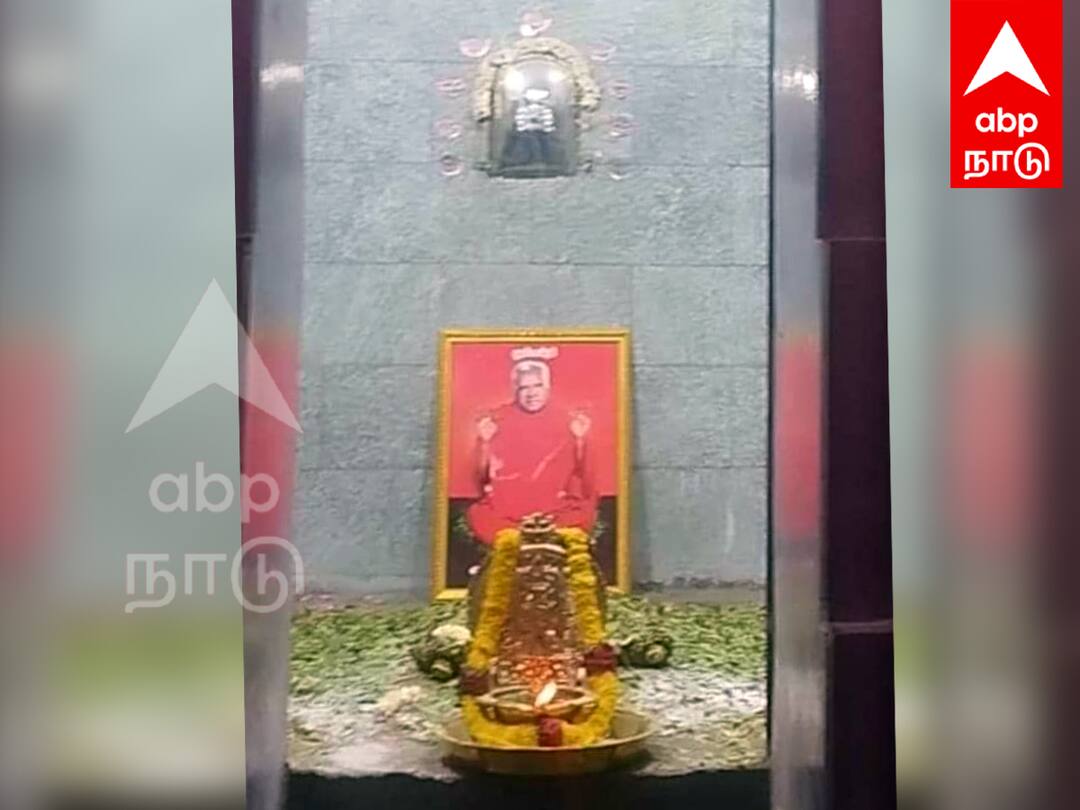 Bangaru Adigalar: ”ஓம் சக்தி பராசக்தி” : பங்காரு அடிகளாரின் சித்தர் பீடத்தில் ஜோதி விளக்கு ஏற்றப்பட்டு தரிசனம்..