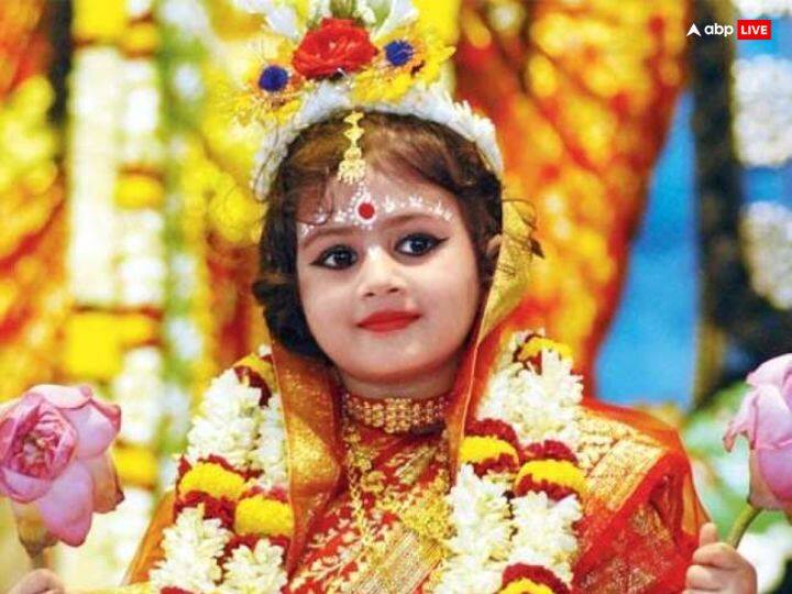 नवरात्रि की महानवमी पर हवन जरुर किया जाता है, इसके बिना नवरात्रि व्रत-पूजा अधूरी है. घर में माता के सामनें नर्वाण मंत्र का जाप करते हुए हवन करें. इससे घर में सकारात्मकता का वास होता है, साथ ही रोग भी समाप्त हो जाते हैं. आत्मविश्वास बढ़ता है.