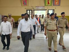 పోలింగ్‌ ముందు రోజే పోస్టల్‌ బ్యాలెట్‌-మరో 20 రోజుల్లో ఓటర్‌ స్లిప్పులు