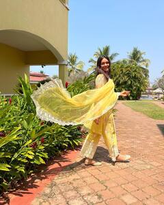 Mrunal Thakur Photos : ‘ஹே ராமா..எனை பிரிய வேண்டாமா..’ சீதா ராமம் நடிகையின் லேட்டஸ்ட் க்ளிக்ஸ்!