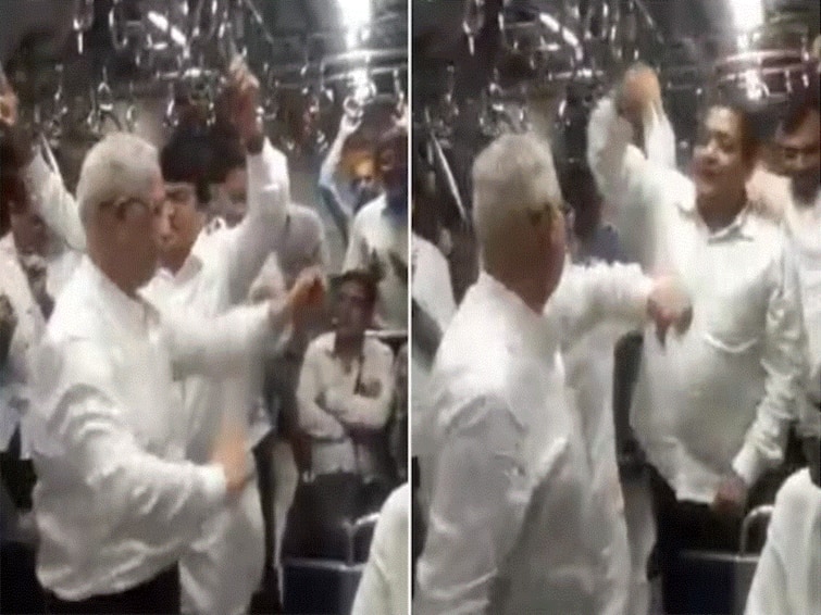 Mumbai Local Passengers Dance To Garba Tunes In Viral Video. WATCH