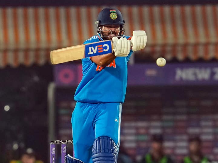 IND vs NZ ODI World Cup 2023 Indian batter Shreyas Iyer's struggle against Short ball continue IND vs NZ: श्रेयस अय्यर की बल्लेबाजी में नहीं हो रहा सुधार, शॉर्ट बॉल का बनते हैं शिकार