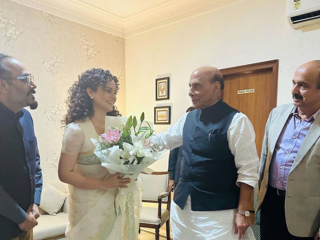 Kangana Ranaut expresses heartfelt gratitude to Rajnath Singh after holding special screening for Tejas Kangana Ranaut: দিল্লিতে প্রতিরক্ষা মন্ত্রী রাজনাথ সিংহের জন্য 'তেজস' ছবির বিশেষ স্ক্রিনিংয়ের আয়োজন কঙ্গনার
