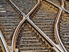 नवादा में रेलवे टनल बनाने वाली कंपनी से एक करोड़ के पार्ट्स चोरी, तिलैया-कोडरमा रेलखंड पर चल रहा था काम