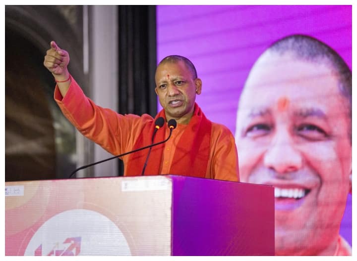 UP Politics CM Yogi adityanath inaugurated Mission Mahila Sarathi and said good about Minister Dayashankar ann UP Politics: सीएम योगी ने 'मिशन महिला सारथी' का किया शुभारंभ, मंत्री दयाशंकर को लेकर कही ये बात