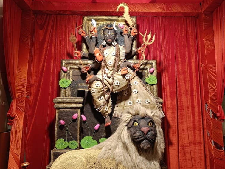 Devi Durga Made With Pure Belgian And Dark Chocolate In Kolkata An Artistic Take On The Supreme Goddess- Devi Durga Made With Pure Belgian And Dark Chocolate In Kolkata