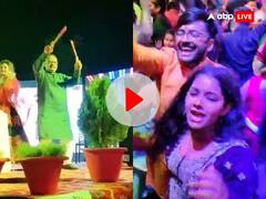 हीरोइन हो हीरोइन, त ना-ना पियेलू... नवरात्र पर JDU विधायक गोपाल मंडल की डांडिया नाइट, आप भी देखें