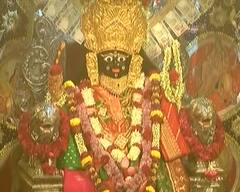 Ahmedabad: દુર્ગાષ્ટમી પર અમદાવાદના નગરદેવી મા ભદ્રકાલીના મંદિરે ભક્તોની લાગી ભીડ, જુઓ તસવીરો