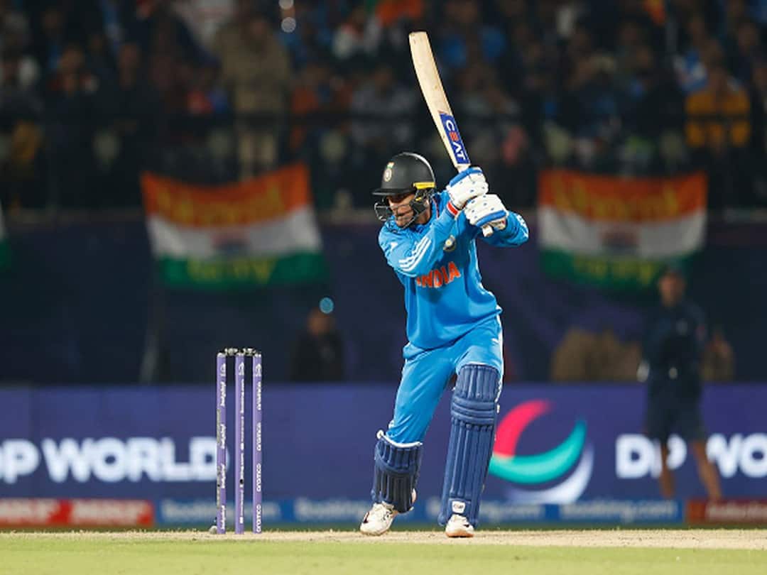 Shubman Gill Overtakes Hashim Amla Become Fastest 2000 Runs During IND vs NZ World Cup 2023 Clash Shubman Gill Overtakes Hashim Amla To Become Fastest To 2000 ODI Runs During IND vs NZ World Cup Clash