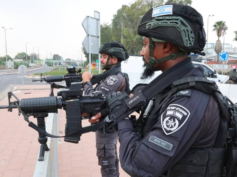 Marian Apparels suspends Israeli police uniform orders until war ends Israel Police Uniform: ఇజ్రాయెల్ పోలీసుల నుంచి కొత్త ఆర్డర్లు తీసుకోం-కేరళలోని సంస్థ కీలక నిర్ణయం