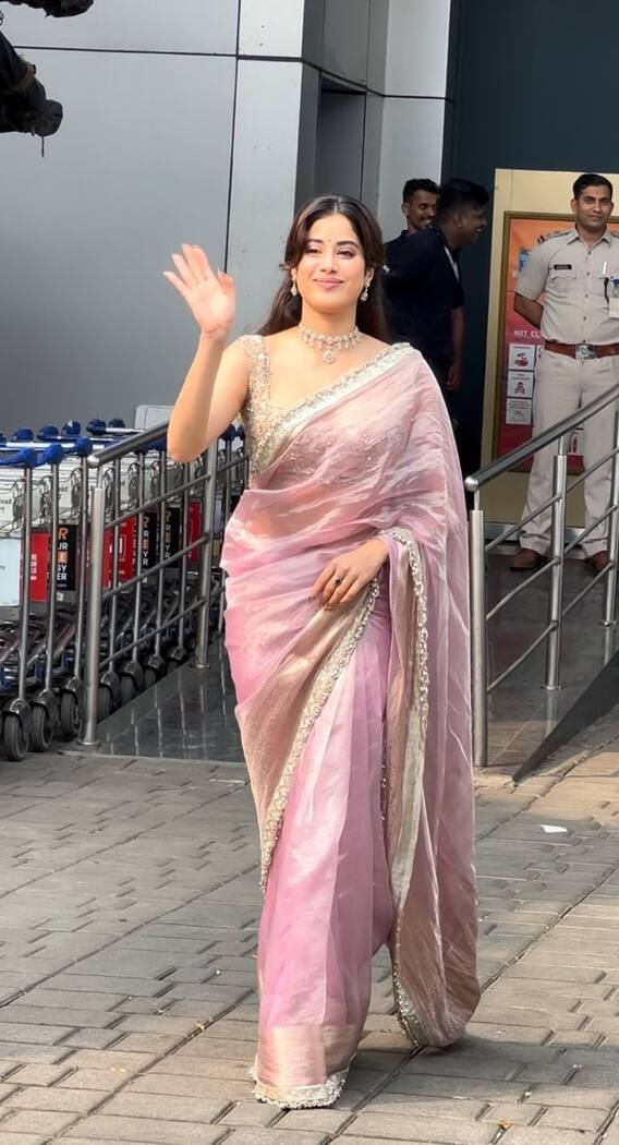 Some wore lehenga and some saree, from Shilpa Shetty to Rashmika Mandanna, these beauties were spotted in traditional look at the airport.