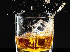 Alcohol Price Hike: अल्कोहल का शौक रखने वालों को तगड़ा झटका! यहां एक नवंबर से महंगी हो जाएगी शराब