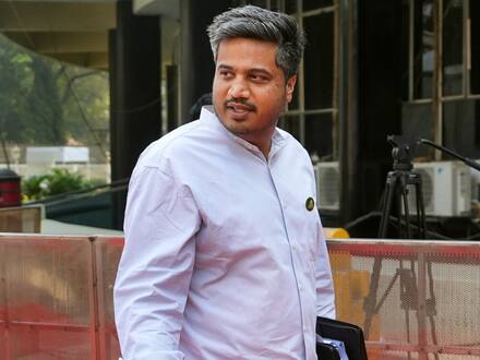 Maharashtra Politics: महाराष्ट्र में सरकारी अस्पतालों के कार्य से जुड़ा धन रोका गया, रोहित पवार ने अजित पवार पर लगाए आरोप Maharashtra Politics: महाराष्ट्र में सरकारी अस्पतालों के कार्य से जुड़ा धन रोका गया, रोहित पवार ने अजित पवार पर लगाए आरोप