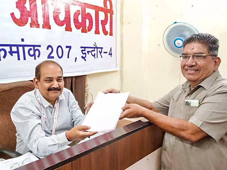 Madhya Pradesh Elections 2023 MP Businessman Files Nomination After Losing Deposit 18 Times Pramanand Tolani 'Indori Dharti Pakad': MP Man Files Nomination For Polls After Losing His Deposit 18 Times