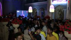 Durga Puja 2023: রাতভর শ্রীভূমিতে দর্শকের ঢল, ডিজনিল্যান্ডে আসর জমাল কার্টুন চরিত্ররা