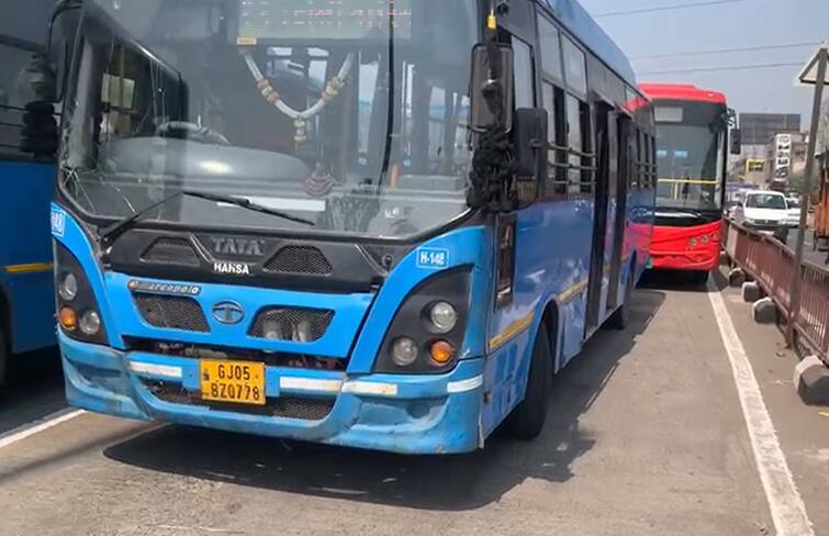 Surat City bus drivers on strike for not getting salary 2 months Surat: સચિન સ્ટેશન વિસ્તારમાં કેમ લાગી સિટી બસની લાંબી લાઇન, જાણો શું છે કારણ