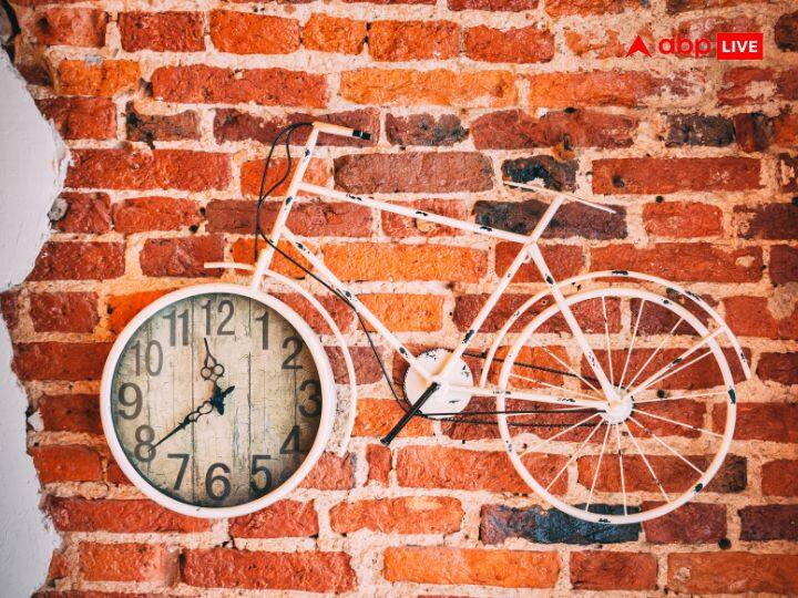 घड़ी के आविष्कार से पहले लोग सूरज की रोशनी से समय का अनुमान लगाते थे. लेकिन, समस्या तो तब होती थी जब आसमान में बादल छा जाते थे.