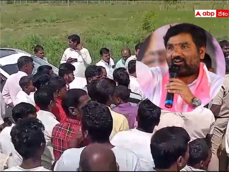 People stops Bellampalli MLA Durgam Chinnaiah to dont enter their village BRS MLA Durgam Chinnaiah: ఎమ్మెల్యే దుర్గం చిన్నయ్యకు చేదు అనుభవం, గ్రామంలోకి రాకుండా అడ్డుకున్న ప్రజలు