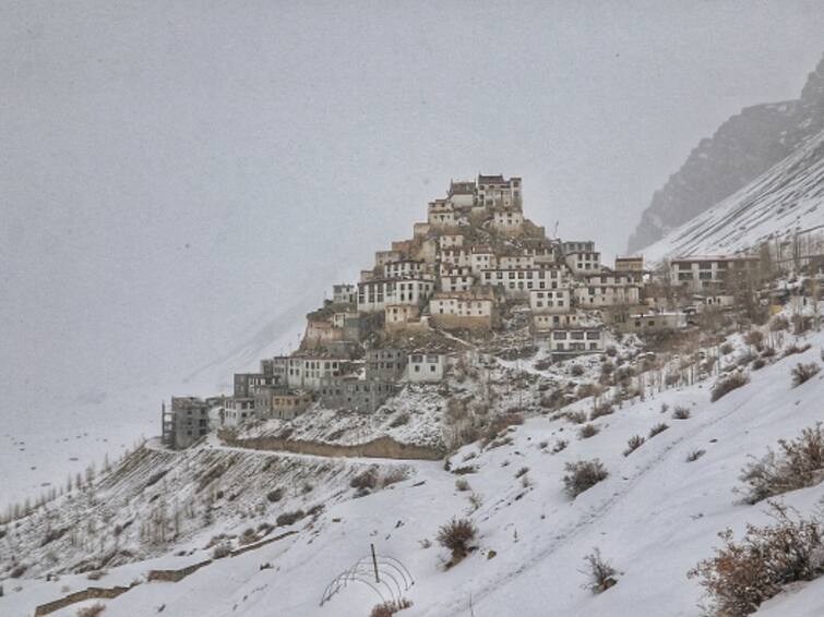 Lahaul Spiti Residents Demand Geological Survey After Land Sinking Tigger Cracks Houses Develop Cracks After Lahaul Spiti Land Sinks, Residents Demand Geological Survey