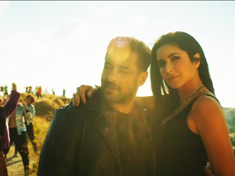 Salman Khan and Katrina Kaif Movie Tiger 3 song Leke Prabhu Ka Naam released Know Bollywood Entertainment Latest Update Tiger 3 Song : 'टायगर 3' सिनेमातील 'लेके प्रभू का नाम' गाणं प्रेक्षकांच्या भेटीला; सलमान-कतरिनाच्या केमिस्ट्रीने वेधलं लक्ष