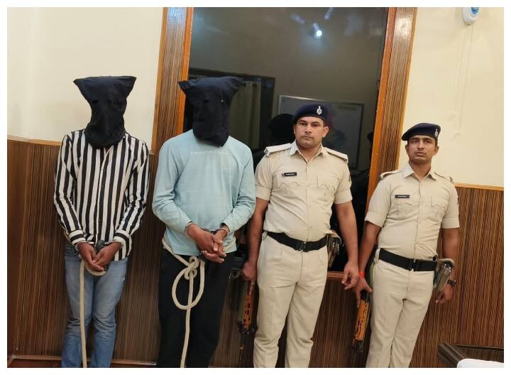 Bihar Crime Lawrence Bishnoi and two sharp shooters of Vikram Brar gang arrested along with weapons and cartridges ann Bihar Crime: लॉरेंस बिश्नोई और विक्रम बरार गैंग के दो शार्प शूटर गिरफ्तार, मौके पर पिस्टल समेत 2 जिंदा कारतूस बरामद