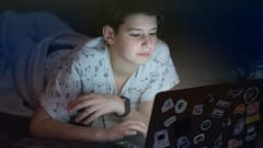 Health News:শৈশবে মাত্রাতিরিক্ত 'স্ক্রিন টাইম' হৃৎপিণ্ডে ক্ষতির আশঙ্কা বাড়াতে পারে, দাবি নয়া গবেষণায়