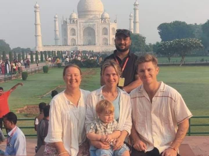 Australian Cricketer Adam Zampa Agra Taj Mahal World Cup 2023 Latest Sports News Adam Zampa: ताजमहल देखने गए एडम जम्पा बोले- यकीन नहीं होता कि बिना मशीन इतनी सुंदर इमारत बनाई...