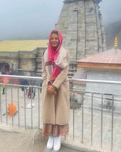 Jacqueline Fernandez Seeks Blessings At Kedarnath - See Pics