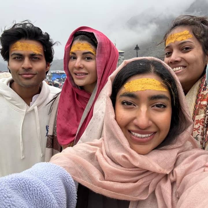 The post was captioned with a folded hand and ‘om’ emoji.   Fans commented on Jacqueline’s post and wrote: “Superb”, “har har Mahadev”, “she looks beautiful without any makeup”, and “wow”.