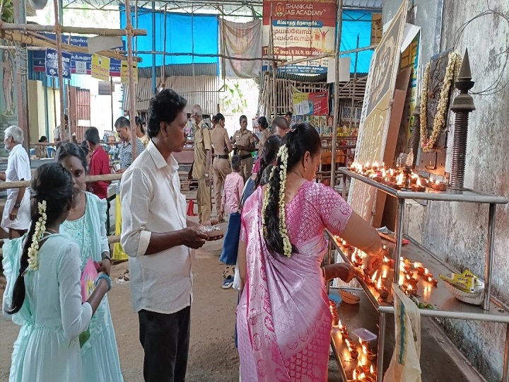 Ayudha Pooja 2023: கூத்தனூர் சரஸ்வதி அம்மன் ஆலயத்தில் ஏராளமான பக்தர்கள் சாமி தரிசனம்