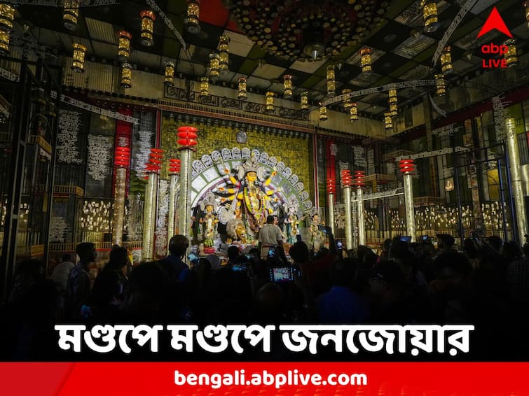 Durga Puja 2023 Nabami festival Mood across the state Durga Puja 2023: দুয়ারে কড়া নাড়ল নবমী নিশি, বৃষ্টি মাথায় নিয়েই শেষ লগ্নে জনজোয়ার