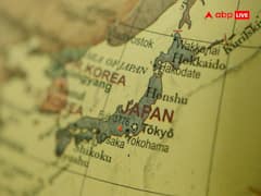 इस देश के स्कूल में क्लास बढ़ने के साथ लड़कियों के स्कर्ट की साइज छोटी क्यों हो जाती है?