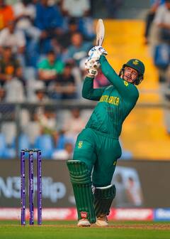 World Cup : রেকর্ডের অপর নাম ডি কক, ব্যাটিং তাণ্ডবের মাঝে গড়লেন কোন কোন নজির ?