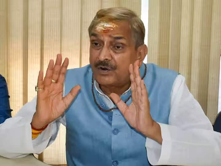 Vijayadashami 2023 Congress leader Pramod Tiwari on Mohan Mohan Bhagwat Speech said mirror for Modi government ANN Vijayadashami 2023: 'मोदी सरकार के लिए आईना है मोहन भागवत का भाषण', कांग्रेस ने BJP पर साधा निशाना