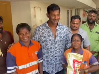 actor vishal celebrates vijayadashami with frontline workers and office staffs Vishal: களைகட்டிய ஆயுத பூஜை.. தூய்மை பணியாளர்களுடன் கொண்டாடிய நடிகர் விஷால்.. குவியும் பாராட்டு..!