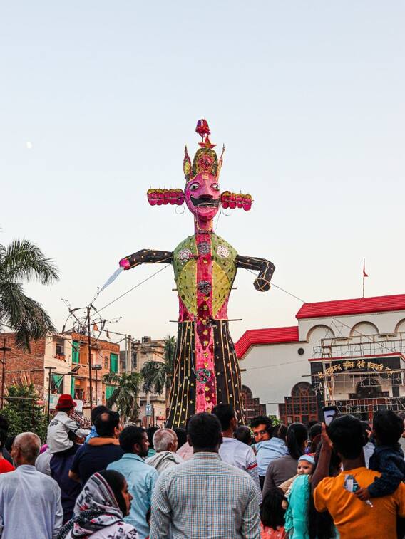 भारत के अलावा किन देशों में मनाया जाता है दशहरा ?